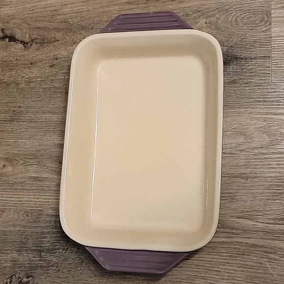 Le Creuset Cassis Stoneware Rectangular Dish - Picture 2 of 10